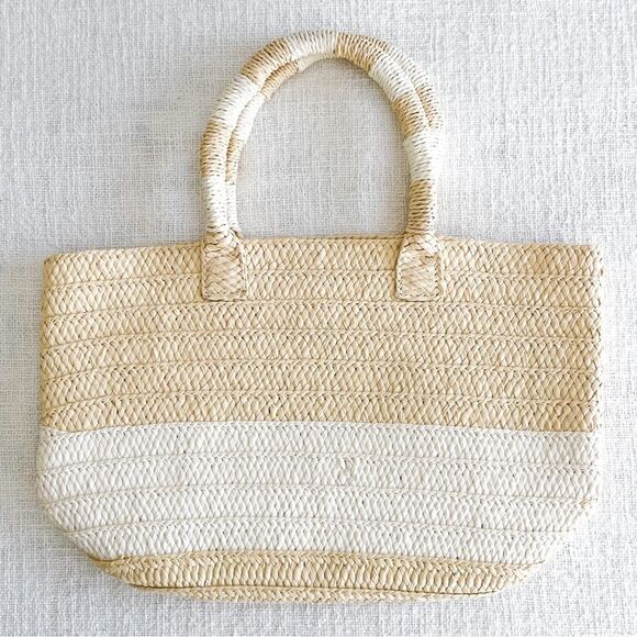 Altru woven straw tote. - Picture 2 of 10
